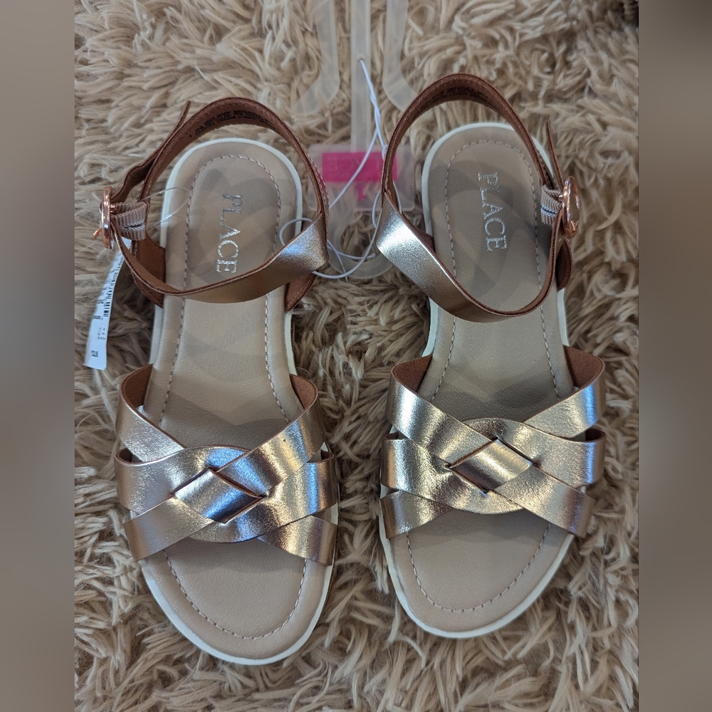 THE CHILDREN'S PLACE Size 1 Sandals